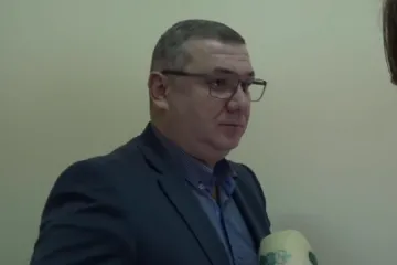 ​В Кропивницком во время совещания чиновник включил порно на телефоне