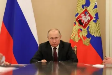 ​«Записки царю передайте!»: трусливый поступок Путина взбудоражил россиян