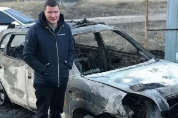 ​Днепровскому активисту сожгли авто после вопроса президенту