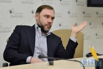 ​ 			 	  	Нардеп-алиментщик Глеб Загорий и его жена показали 400 млн гривен доходов 	  	 	  