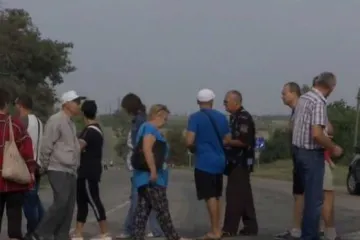 ​ 			 	  	На Запорожье жители перекрыли трассу в знак протеста против строительства новой ТЭЦ 	  	 	  