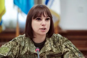 ​Татьяна Рычкова: кто она и почему Порошенко стал перед ней на колени