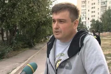 ​ 			 	  	В Киеве сожгли машину депутата Харьковского облсовета 	  	 	  