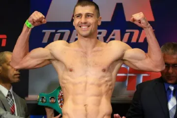 ​Украинец Гвоздик победил француза Амара и получил титул чемпиона WBC