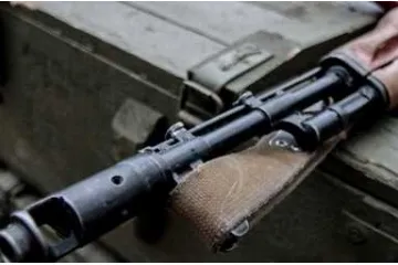 ​ 			 	  	На Херсонщине вооруженный морпех сбежал из воинской части и застрелился возле блокпоста - СМИ 	  	 	  
