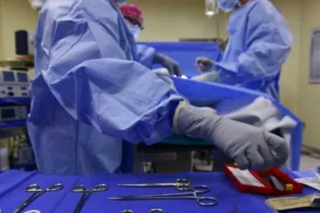 ​ 			 	  	В Кривом Роге пластический хирург попался на крупной взятке 	  	 	  