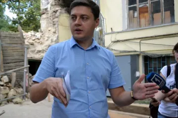 ​Начальник Одесского Гаска держит дома крупные суммы налички, ездит на «чужом» RANGE ROVER и скрывает тысячи квадратов недвижимости