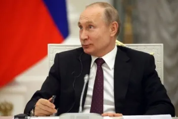 ​Путина уличили в использовании двойника: фотофакт