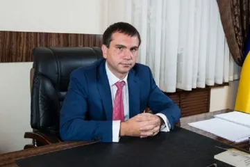 ​Как глава Окружного административного суда Павел Вовк управляет государством из кабинета председателя административного суда