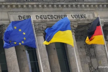 ​Російське вторгнення в Україну : Україна пропонує Німеччині ухвалити закон про ленд-ліз за прикладом США