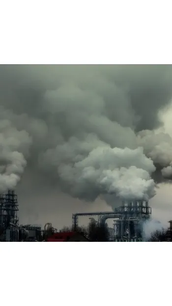 ​Російське вторгнення в Україну : Міндовкілля порівняло забруднення повітря через війну з роком роботи металургійного підприємства