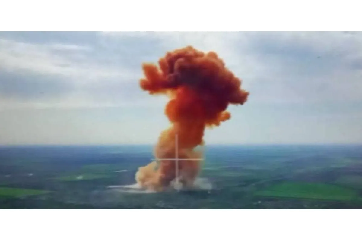 Російське вторгнення в Україну : Віталій Кім опублікував фото помаранчевої хмари над Миколаївщиною