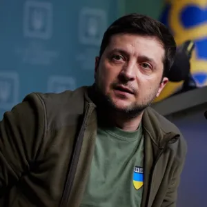 ​Зеленський в інтерв'ю американському виданню Newsmax розповів, що щодня гинуть 60-100 українських солдатів, ще приблизно 500 зазнають поранень