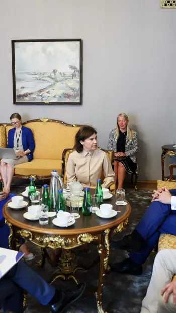 ​Ірина Венедіктова зустрілась із спікером парламенту Естонії Рійгікогу Юрі Ратасом (ФОТО)