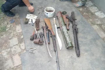 ​Мешканець Солонянського району зберігав у власному гаражі цілу «колекцію» зброї