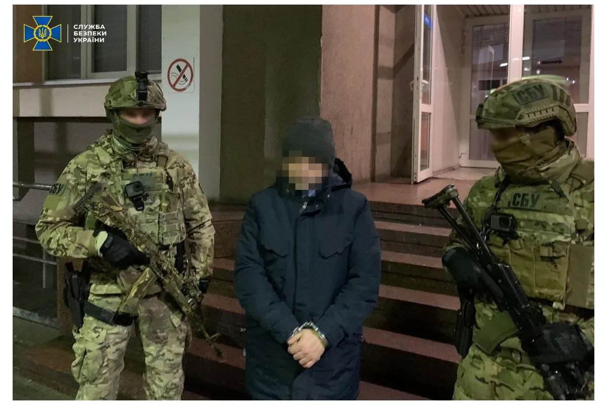 СБУ затримала інспектора Галицької митниці за систематичні хабарі
