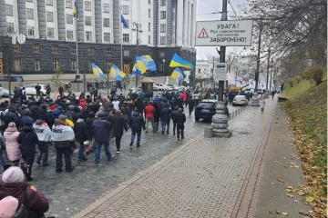 ​Предприниматели пошли маршем по центру Киева: Крещатик перекрыт