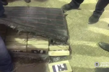 ​Бананы Бродского оказались кокаином: полиция выявила 257 кг наркотиков