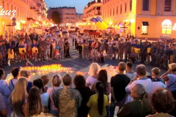 ​Одесити на честь загиблих за незалежність України створили карту із свічок