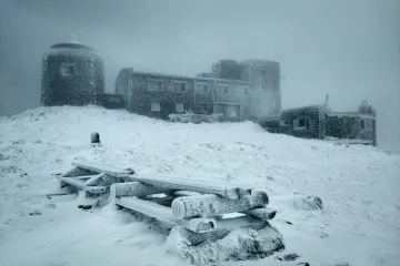 ​Карпаты покрыло снегом. Температура воздуха на горе Поп-Иван Черногорский достигла -6°С