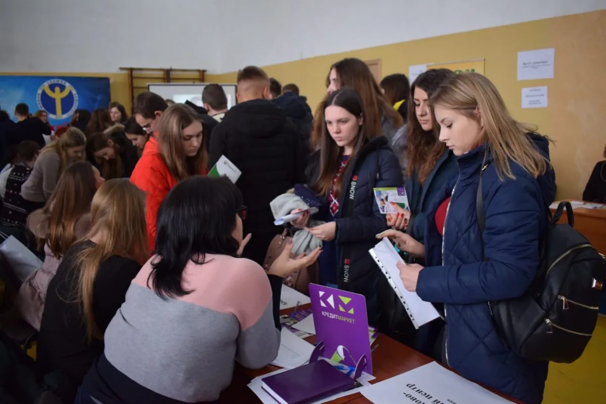 У Вінницькому НАУ завершився " Ярмарок вакансій": там понад 70 роботодавців розповіли про відкриті пропозиції та вимоги до фахівців