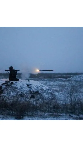 ​Російське вторгнення в Україну : Росія знову відкрила вогонь по Сумщині