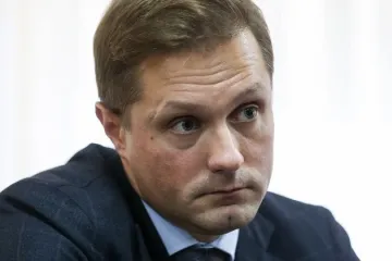 ​Зеленский уволил главу АМКУ из-за рекордного штрафа табачному монополисту