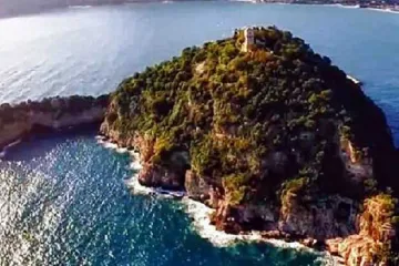 ​Сын Богуслаева купил итальянский остров за 10 млн долларов