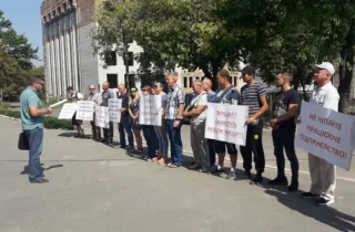 У Кропивницькому робітники нафтової компанії звинувачують правоохоронні органи у фальсифікації справи