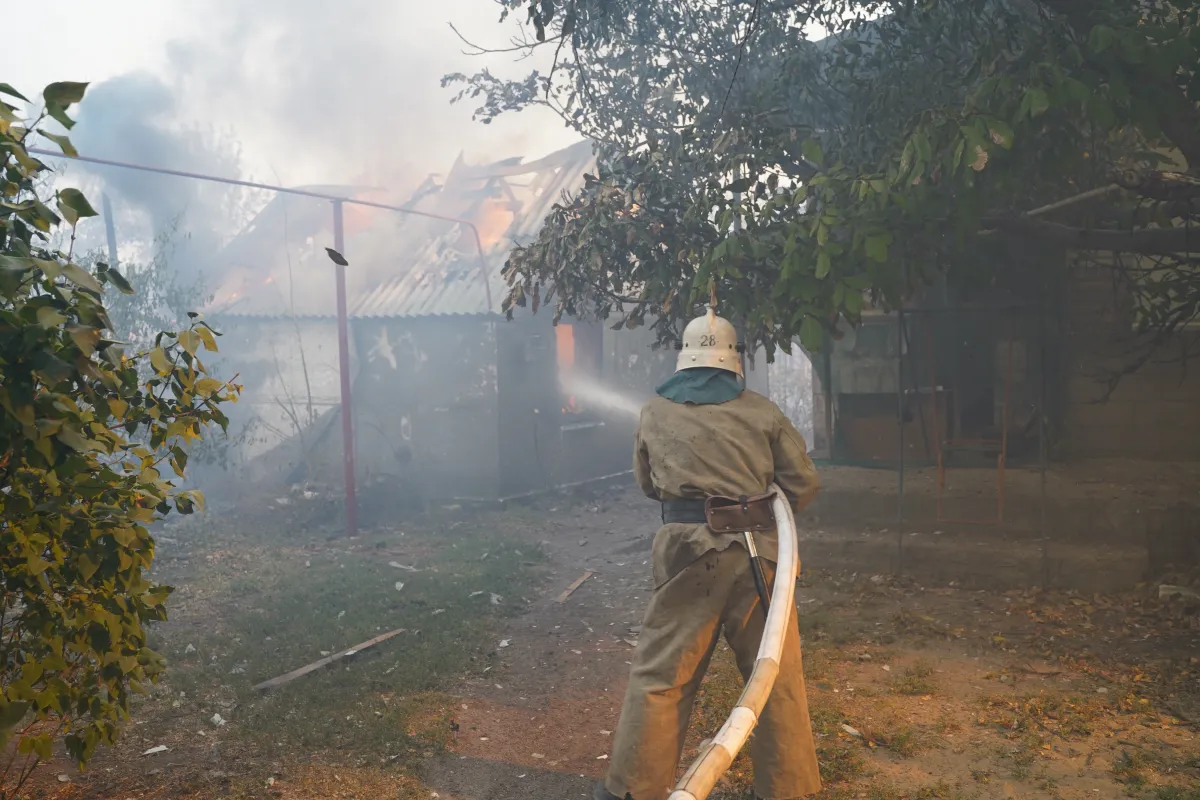 Рятувальники Дніпропетровщини вирушили на гасіння лісової пожежі до Луганської області