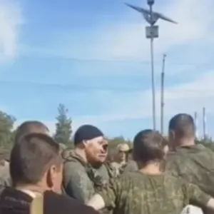 ​Тікаючи від ЗСУ в районі Лиману солдати рф кинули луганських "мобіків" та відступили самі, останні бунтують (відео)
