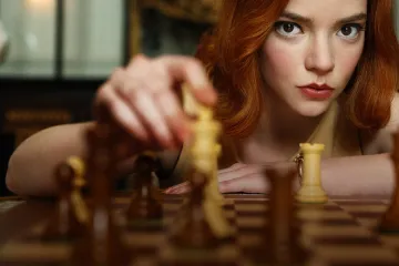 ​«Хід королеви» - красивий і сумний міні-серіал про геніальну шахістку