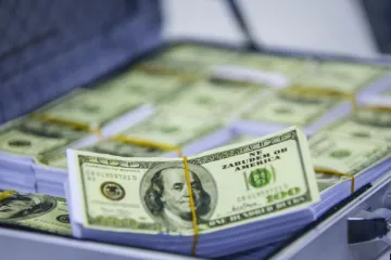 ​Доллар в Украине стремительно подорожал: новый курс валют