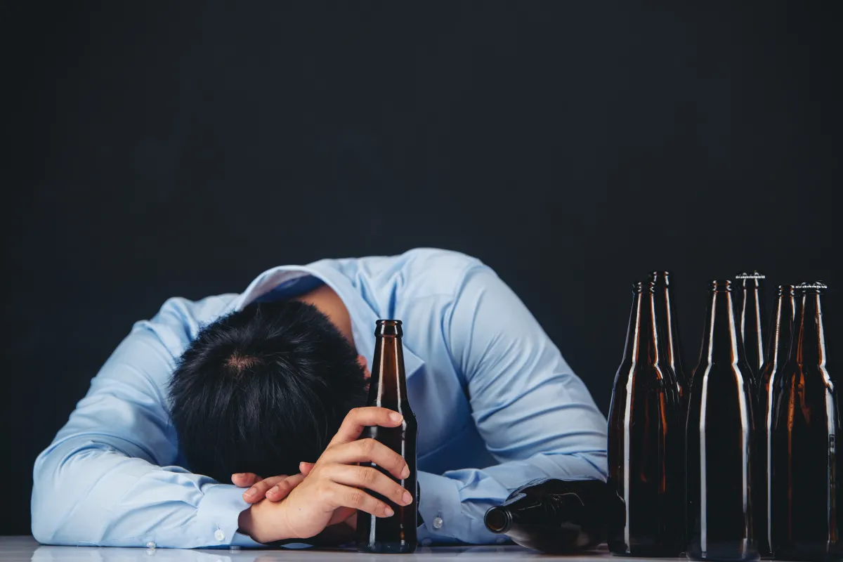 Вплив алкоголю на здоров'я та негативні наслідки від передозування спиртними напоями