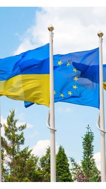 ​Російське вторгнення в Україну : Єврокомісія цього тижня зробить крок до отримання Україною статусу кандидата в ЄС