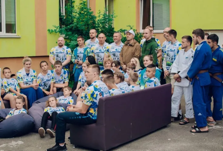 Всеукраїнський проект НОК України OlympicLab за напрямом "Чат з чемпіоном"
