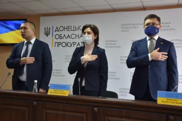 ​Генеральний прокурор Ірина Венедіктова вручила відзнаки працівникам Донецької обласної прокуратури та привітала з одержанням квартир