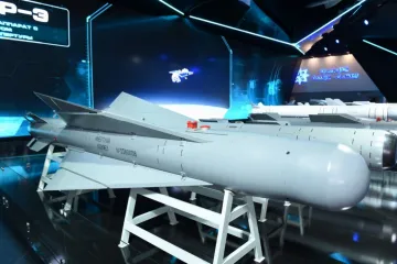 ​росія застосувала проти України нові плануючі 1,5-тонні бомби УПАБ-1500В -  Defense Express