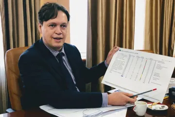 ​Как глава Фонда госимущества Сенниченко стал спонсором Порошенко и Кононенко