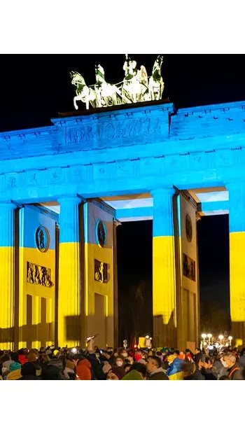 ​У Берліні зняли заборону на прапори України 9 травня