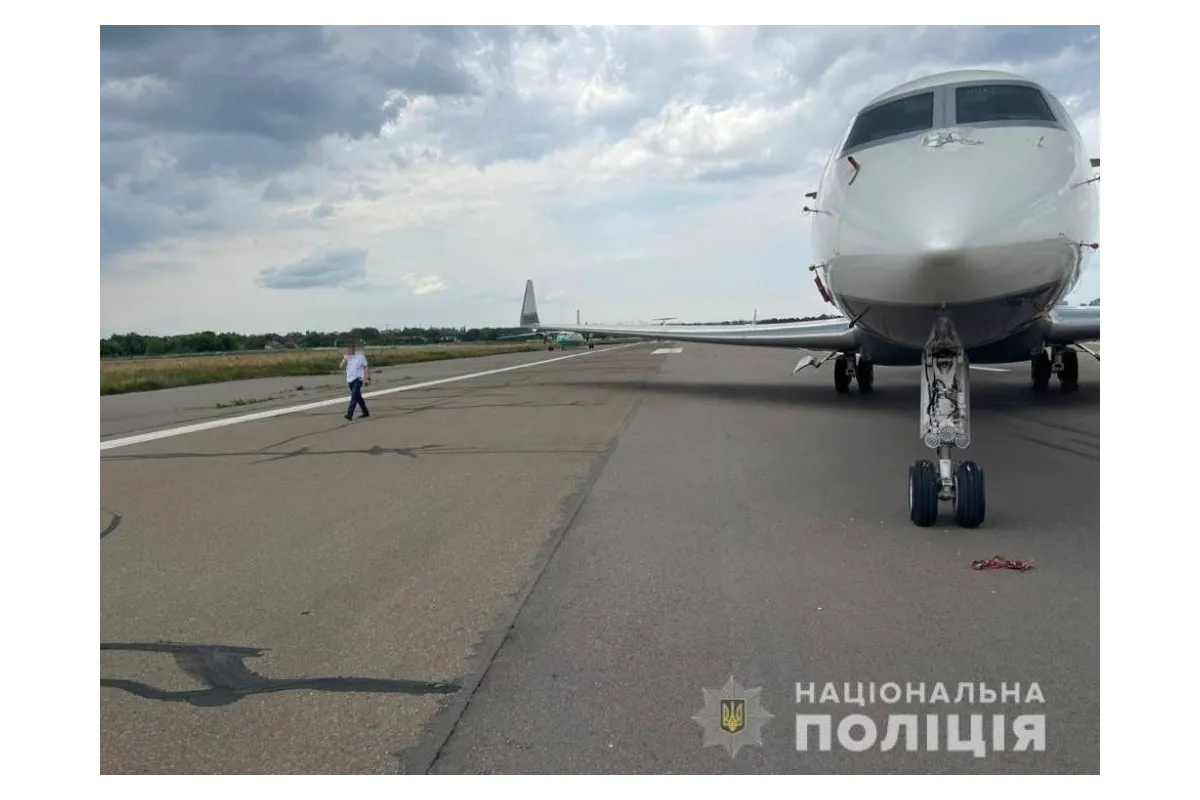 Вертолет и самолет Медведчука передали для нужд ВСУ