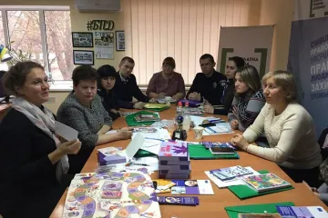 ​Миколаєві презентували настільну соціальну гру "Бути жінкою"