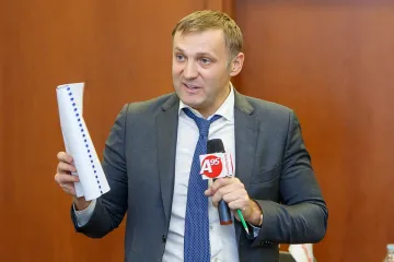 ​Who is Mr. Сергей Тищенко? Банкир или мошенник?