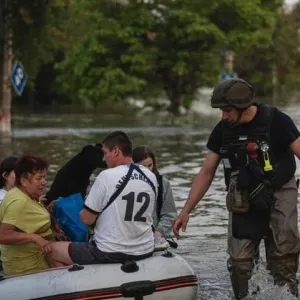 ​У місцях затоплення працюють майже 800 рятувальників та понад 170 одиниць техніки (ФОТО)