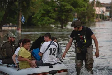 ​У місцях затоплення працюють майже 800 рятувальників та понад 170 одиниць техніки (ФОТО)