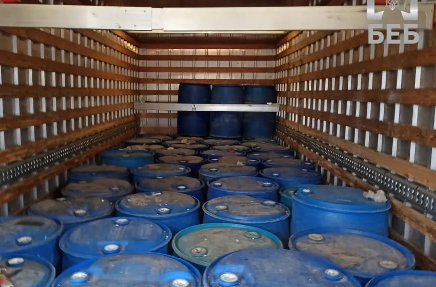 БЕБ викрило 10 тонн контрафактного спирту у Рівненській області