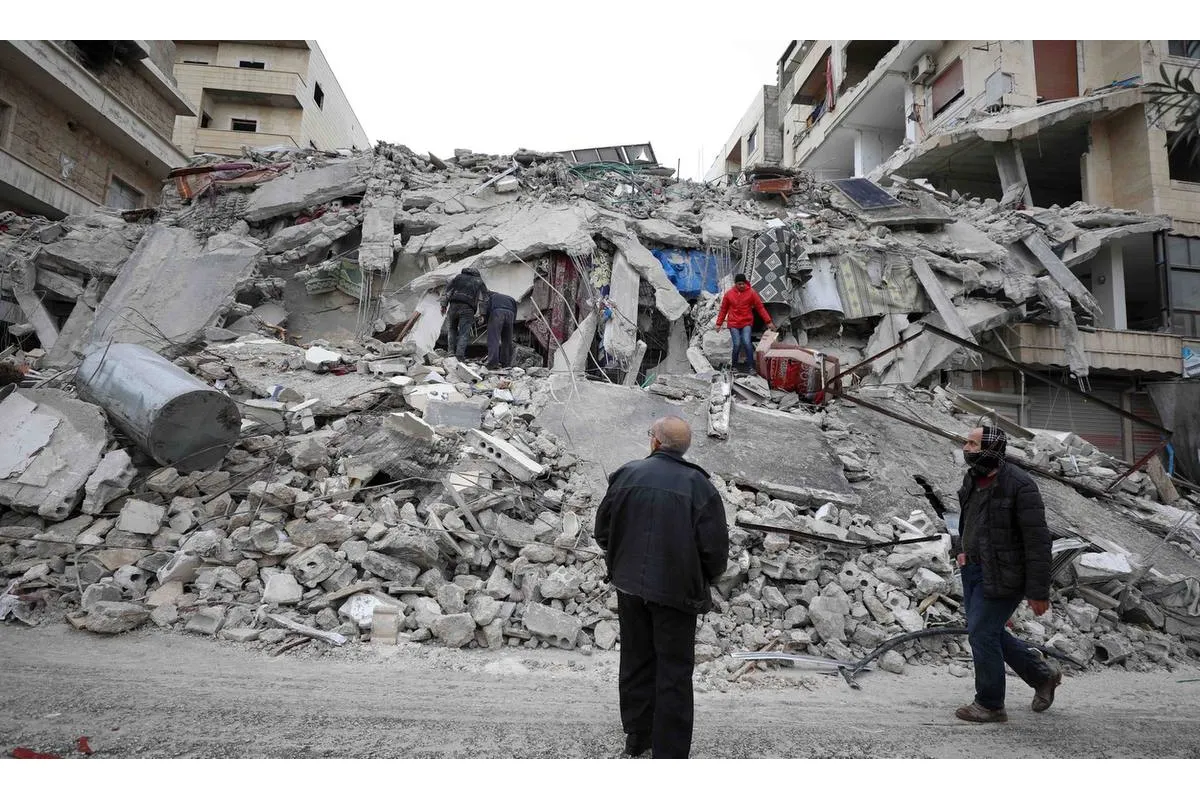 Кількість загиблих через землетрус у Туреччині зросла до 5894 осіб, постраждалих — до 34,8 тис. осіб