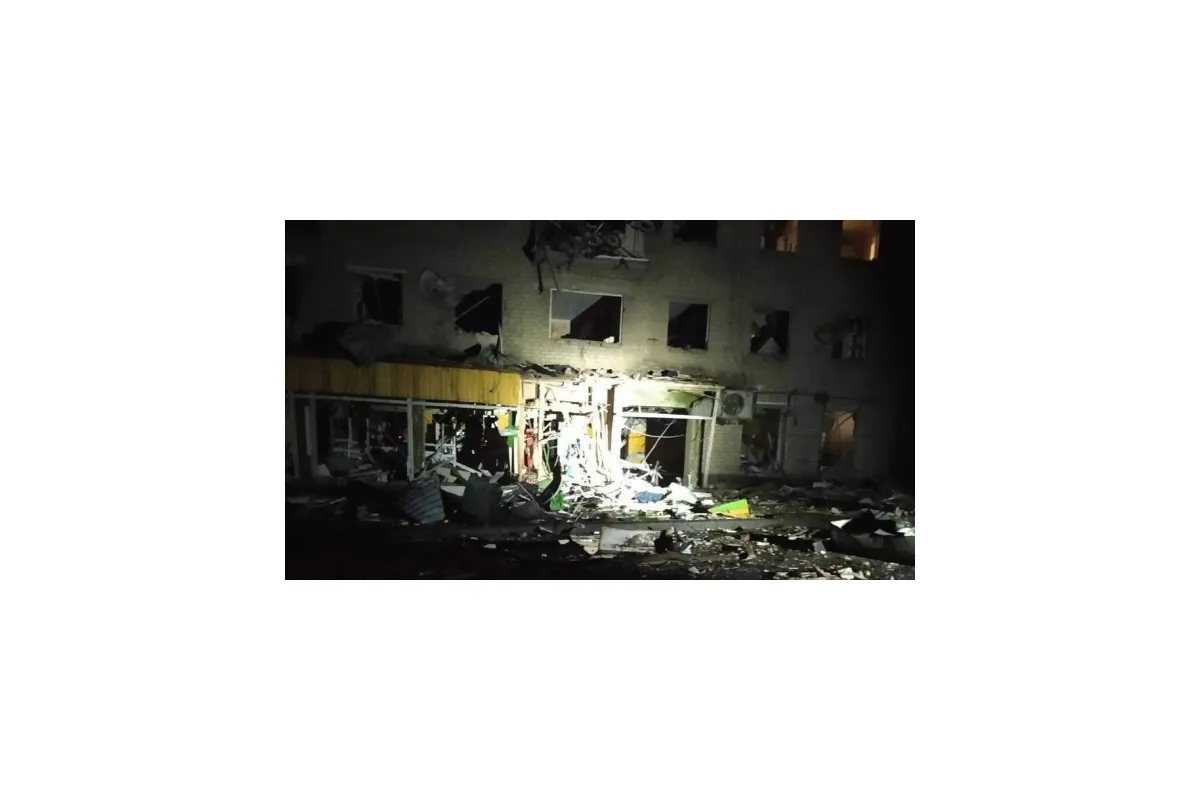 Російське вторгнення в Україну : Війська рф зруйнували Ізюмський приладобудівний завод