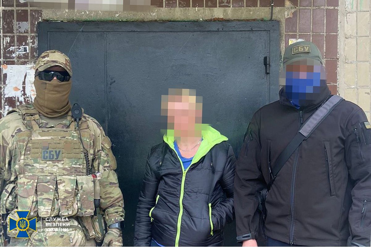 СБУ затримала двох ворожих інформаторок на Донеччині: одна з них працювала на «вагнерівців», які штурмують Бахмут СБУ затримала двох ворожих інформаторок на Донеччині: одна з них працювала на «вагнерівців», які штурмують Бахмут