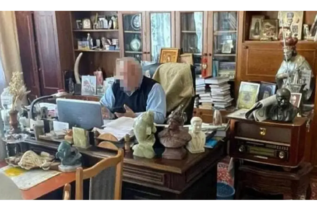 У директора Института НАН Украины прошли обыски из-за подозрений во взяточничестве